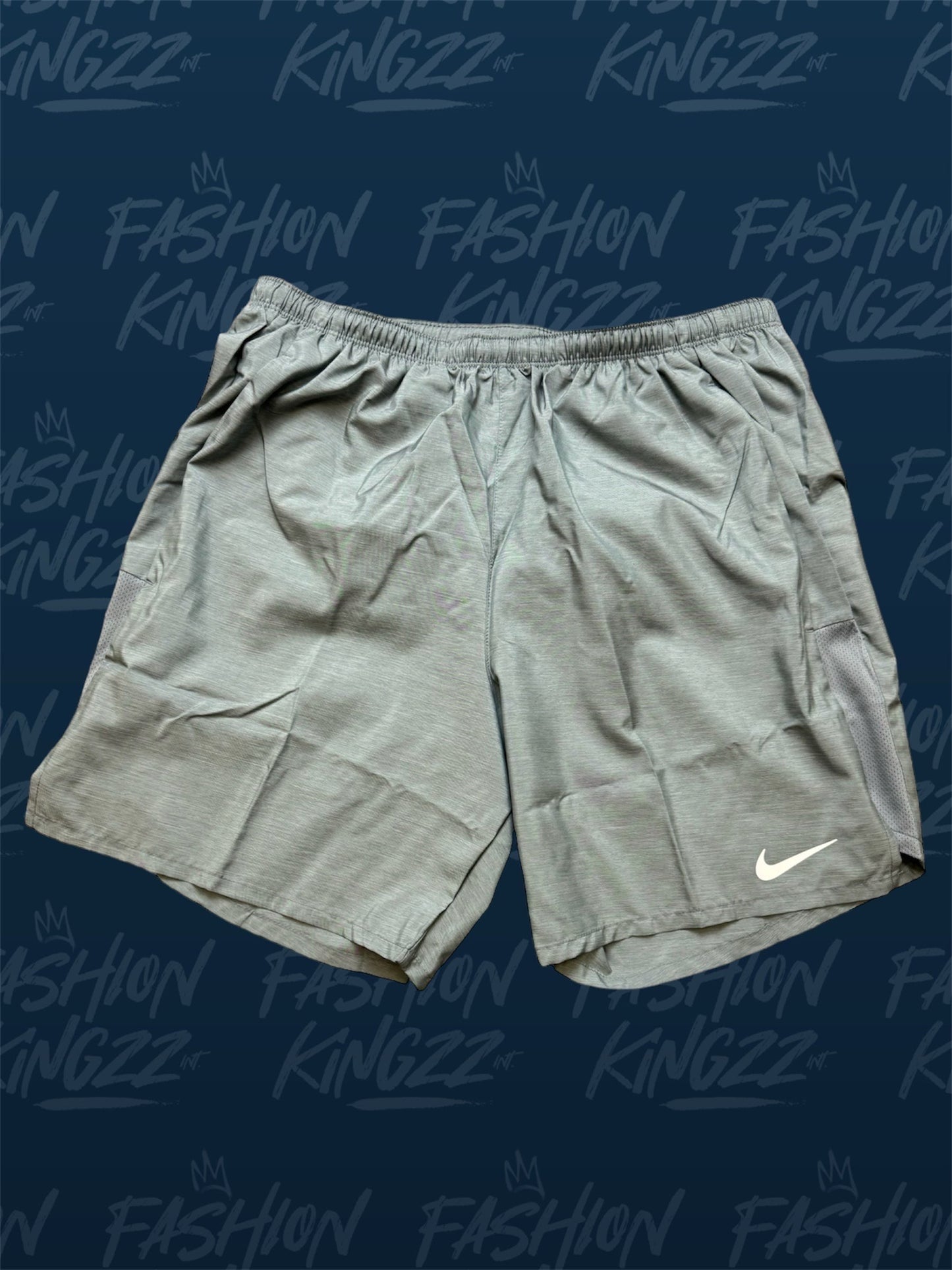 Nike Challenger Shorts - Grey